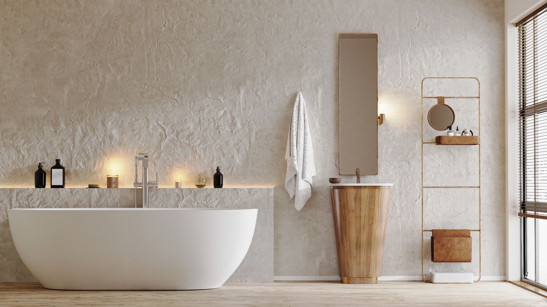Warm beleuchtetes Bad mit freistehender Wanne